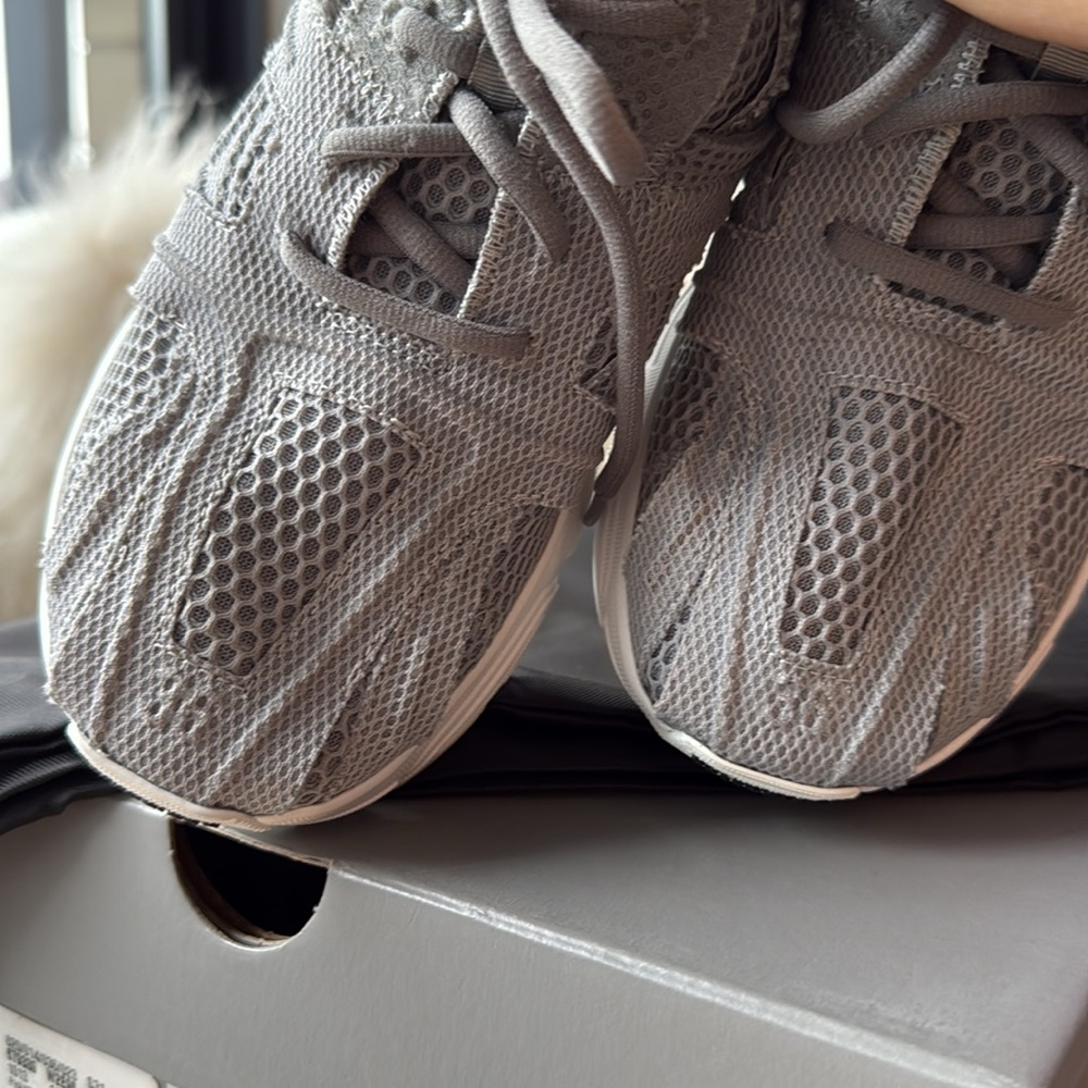Balenciaga Phantom Sneakers – Size 36C – New in Box - Picture 5 of 12